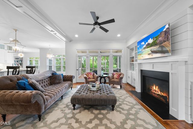 5109 Wainscott Way, Raleigh, NC 27612