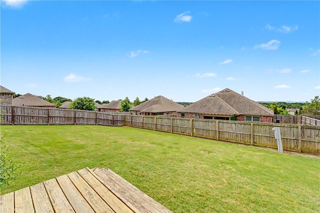 3491 W Weir Road, Fayetteville, AR 72704