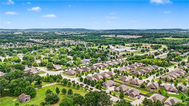 3491 W Weir Road, Fayetteville, AR 72704