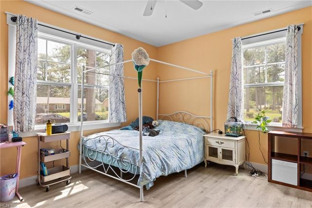 204 Wilson DR, Chesapeake, VA 23322