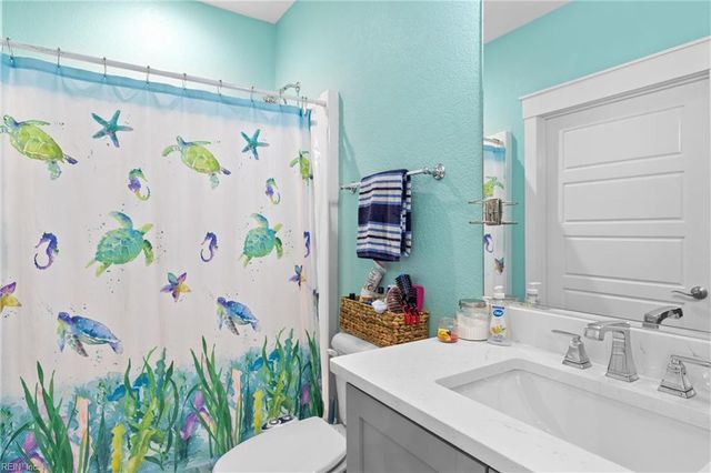 204 Wilson DR, Chesapeake, VA 23322