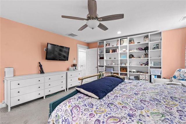204 Wilson DR, Chesapeake, VA 23322