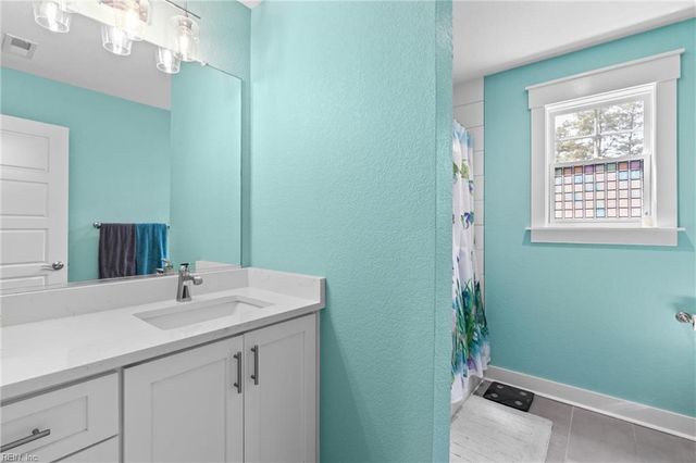 204 Wilson DR, Chesapeake, VA 23322
