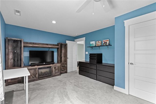 204 Wilson DR, Chesapeake, VA 23322