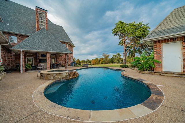 589 Vz County Road 2202, Canton, TX 75103