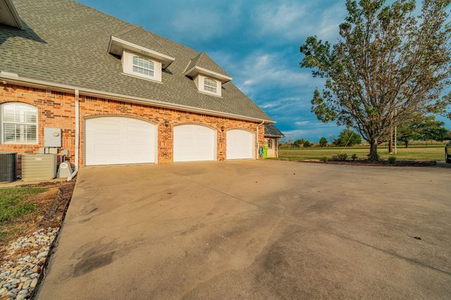 589 Vz County Road 2202, Canton, TX 75103