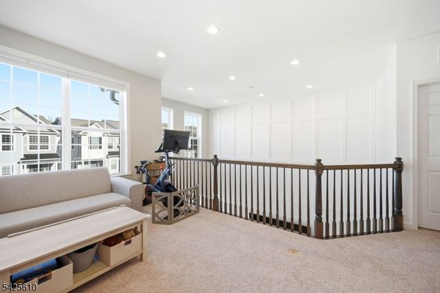 102 Sequoia Dr, Cedar Grove Twp., NJ 07009