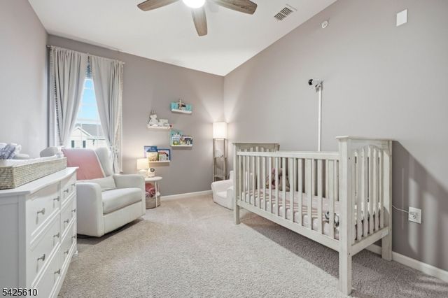 102 Sequoia Dr, Cedar Grove Twp., NJ 07009