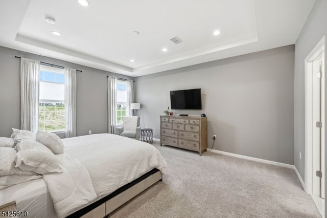 102 Sequoia Dr, Cedar Grove Twp., NJ 07009