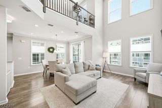 102 Sequoia Dr, Cedar Grove Twp., NJ 07009