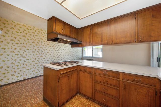 627 Alamos Ave, Sacramento, CA 95815