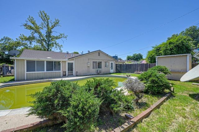 627 Alamos Ave, Sacramento, CA 95815