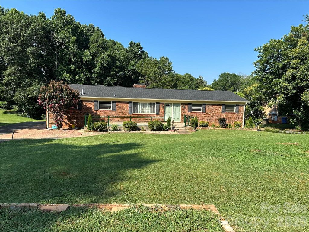 9716 Sunway Drive, Mint Hill, NC 28227
