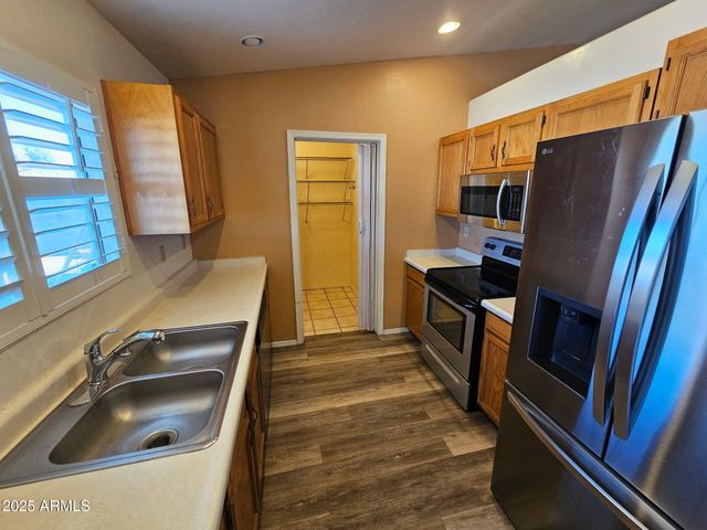 9054 W TINAJAS Drive, Arizona City, AZ 85123