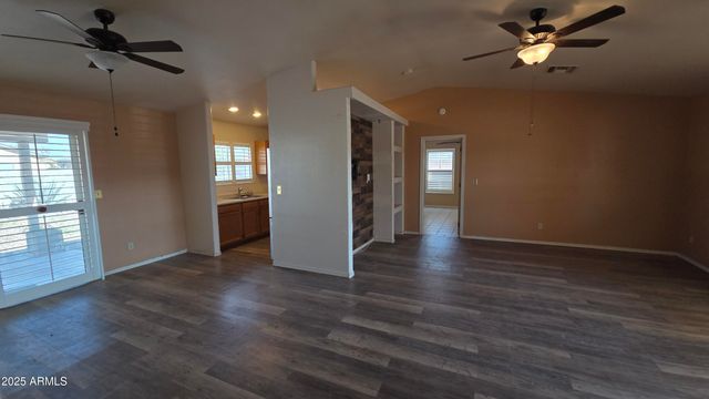 9054 W TINAJAS Drive, Arizona City, AZ 85123