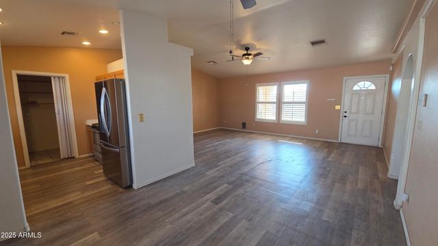 9054 W TINAJAS Drive, Arizona City, AZ 85123