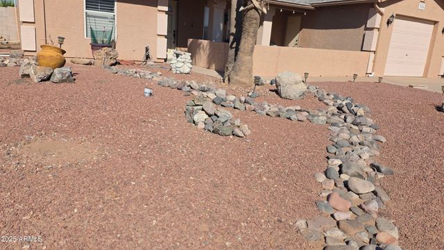 9054 W TINAJAS Drive, Arizona City, AZ 85123