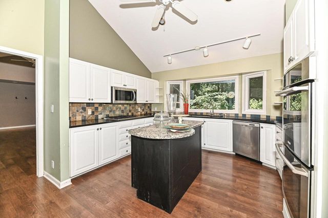 3554 Cranberry LANE, Racine, WI 53404