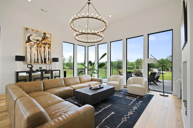 6030 N LOCUST GROVE CHURCH RD, Columbia, MO 65202