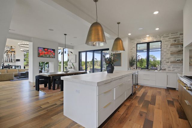 6030 N LOCUST GROVE CHURCH RD, Columbia, MO 65202