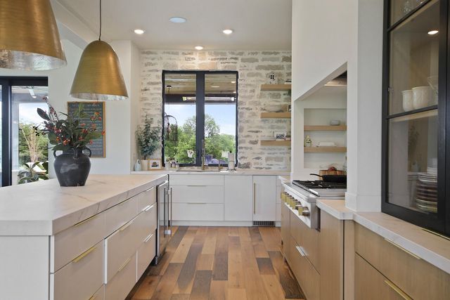 6030 N LOCUST GROVE CHURCH RD, Columbia, MO 65202