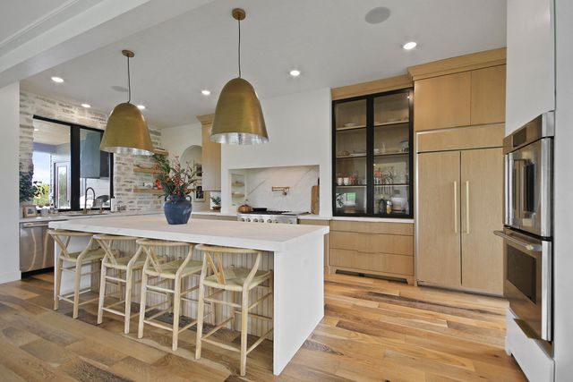 6030 N LOCUST GROVE CHURCH RD, Columbia, MO 65202