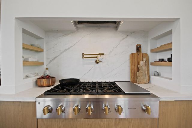 6030 N LOCUST GROVE CHURCH RD, Columbia, MO 65202