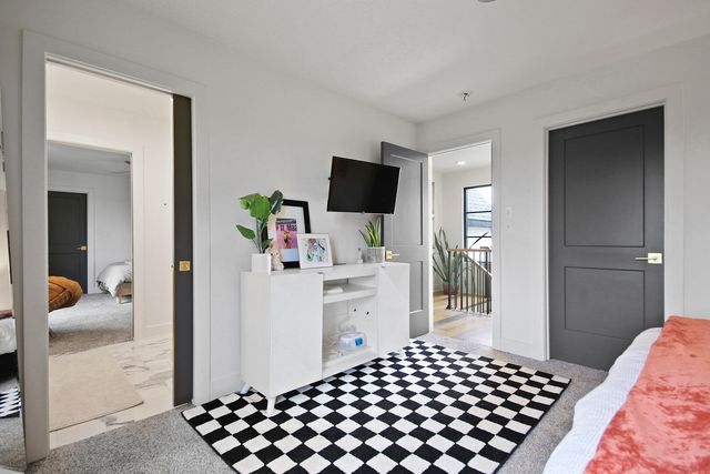 6030 N LOCUST GROVE CHURCH RD, Columbia, MO 65202