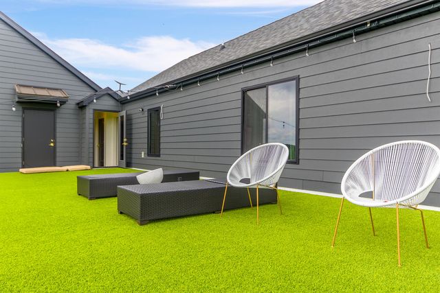 6030 N LOCUST GROVE CHURCH RD, Columbia, MO 65202