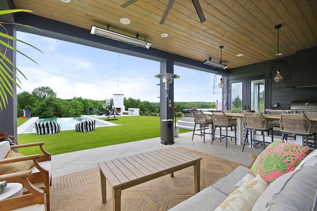 6030 N LOCUST GROVE CHURCH RD, Columbia, MO 65202