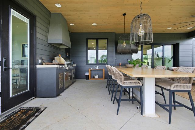 6030 N LOCUST GROVE CHURCH RD, Columbia, MO 65202