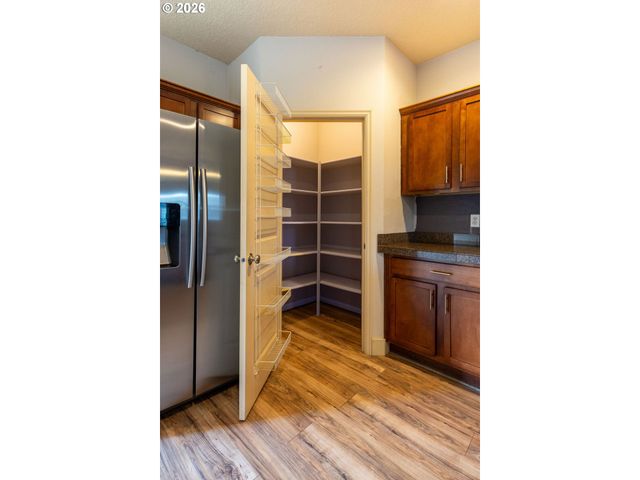 10903 Ne 8TH Cir, Vancouver, WA 98664
