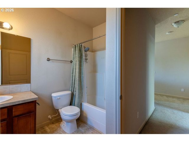10903 Ne 8TH Cir, Vancouver, WA 98664