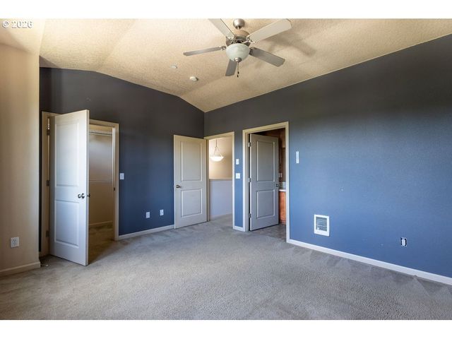 10903 Ne 8TH Cir, Vancouver, WA 98664