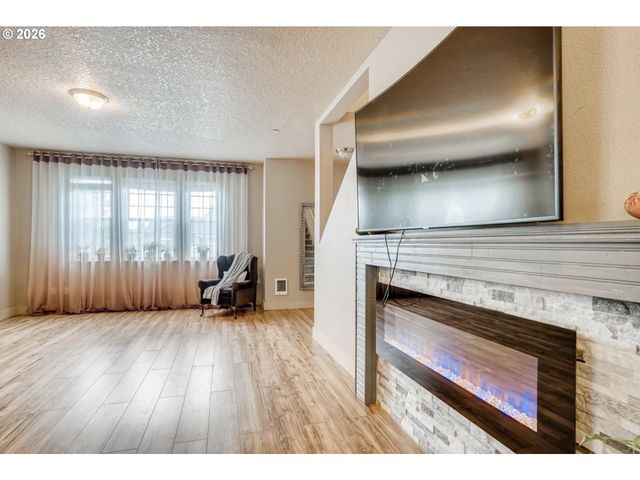 10903 Ne 8TH Cir, Vancouver, WA 98664