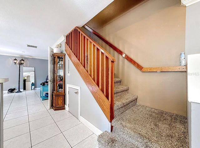 3583 WHISPERING OAKS LANE 110, Palm Harbor, FL 34684