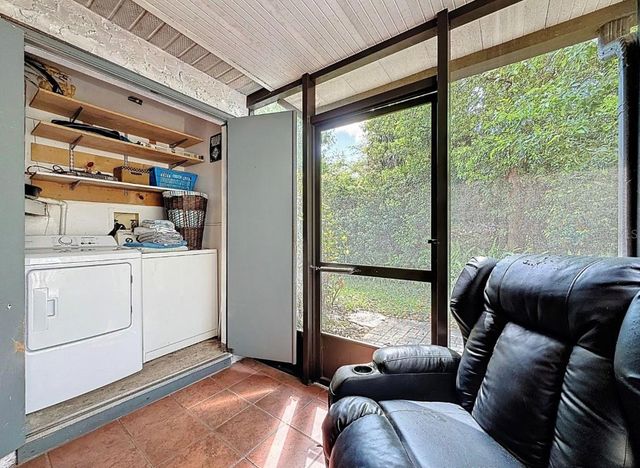 3583 WHISPERING OAKS LANE 110, Palm Harbor, FL 34684