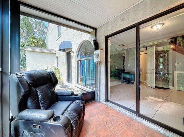 3583 WHISPERING OAKS LANE 110, Palm Harbor, FL 34684