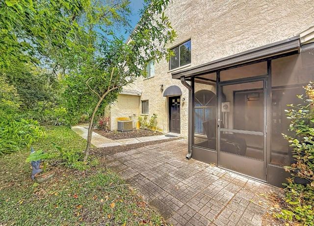 3583 WHISPERING OAKS LANE 110, Palm Harbor, FL 34684