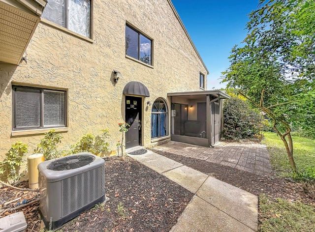 3583 WHISPERING OAKS LANE 110, Palm Harbor, FL 34684