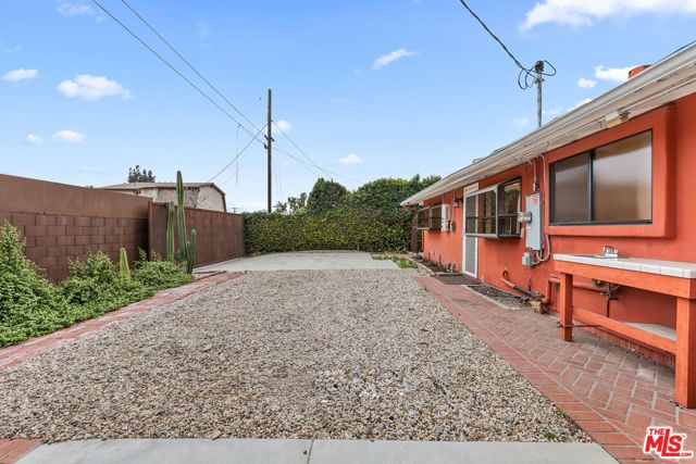 6742 Sunny Brae Avenue, Winnetka (los Angeles), CA 91306