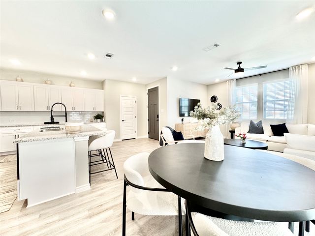 8725 Scottys Lake Lane, The Colony, TX 75036