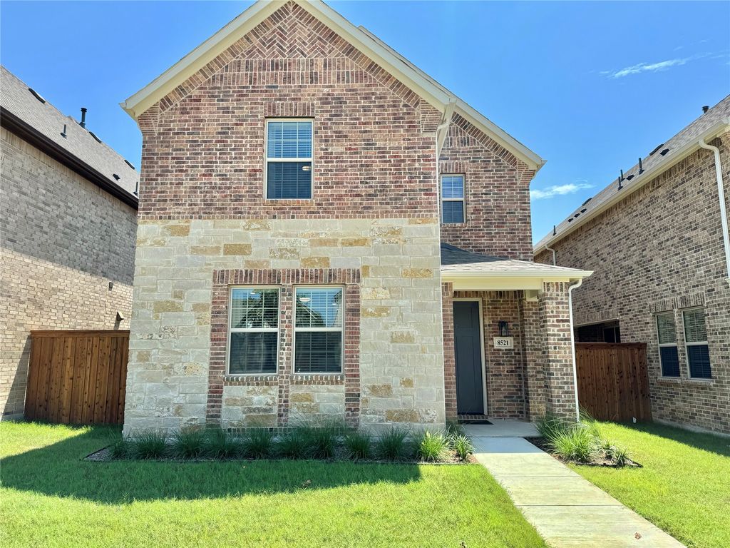8725 Scottys Lake Lane, The Colony, TX 75036