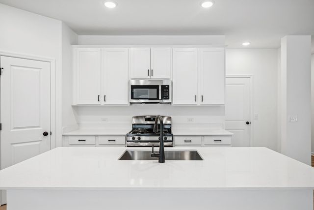 14964 Ardgillan Road W, Rosemount, MN 55068