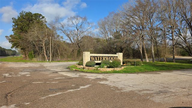 00 E Dewberry Ct, Huntsville, TX 77320