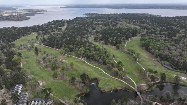 00 E Dewberry Ct, Huntsville, TX 77320