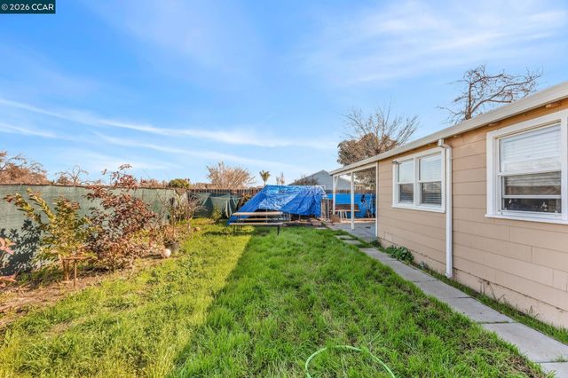 104 Alvarado Ave, Pittsburg, CA 94565