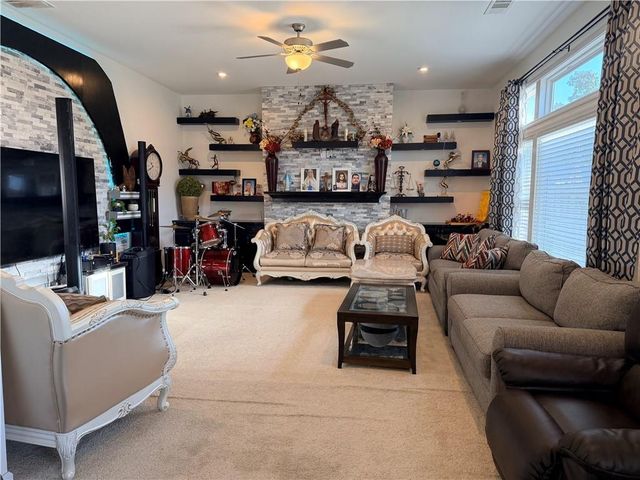 1590 Hillcrest Drive, Sugar Hill, GA 30518