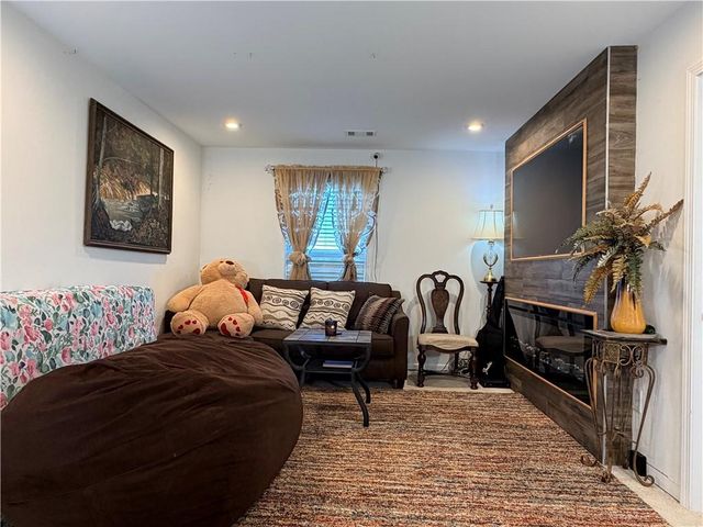 1590 Hillcrest Drive, Sugar Hill, GA 30518