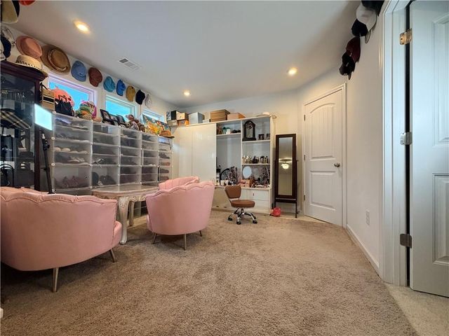 1590 Hillcrest Drive, Sugar Hill, GA 30518